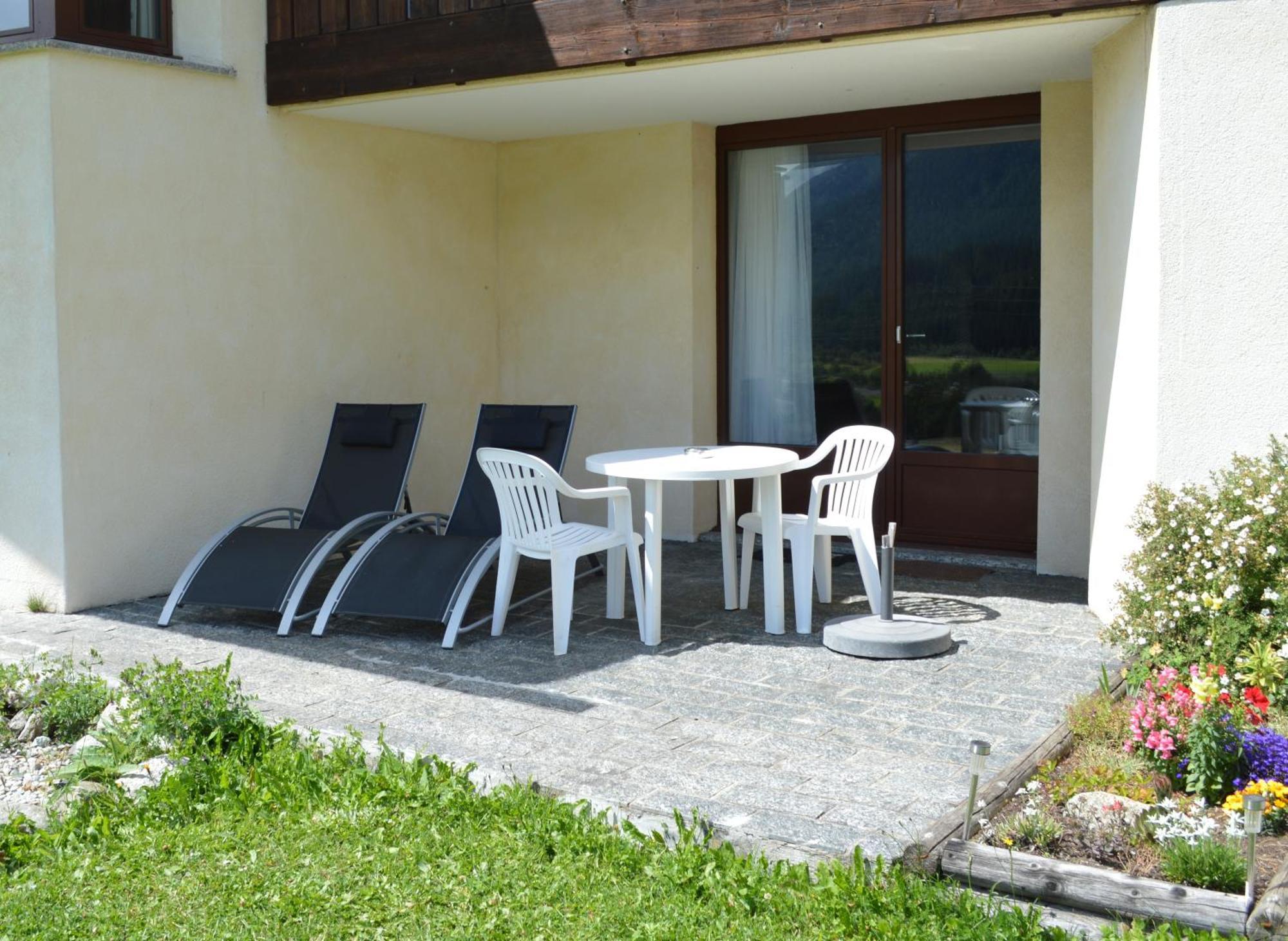 Апартаменты Residenz La Mora Ла-Пунт-Чамуэшч Экстерьер фото